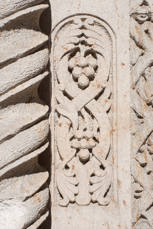 College and Curtis Carved Facade-2422