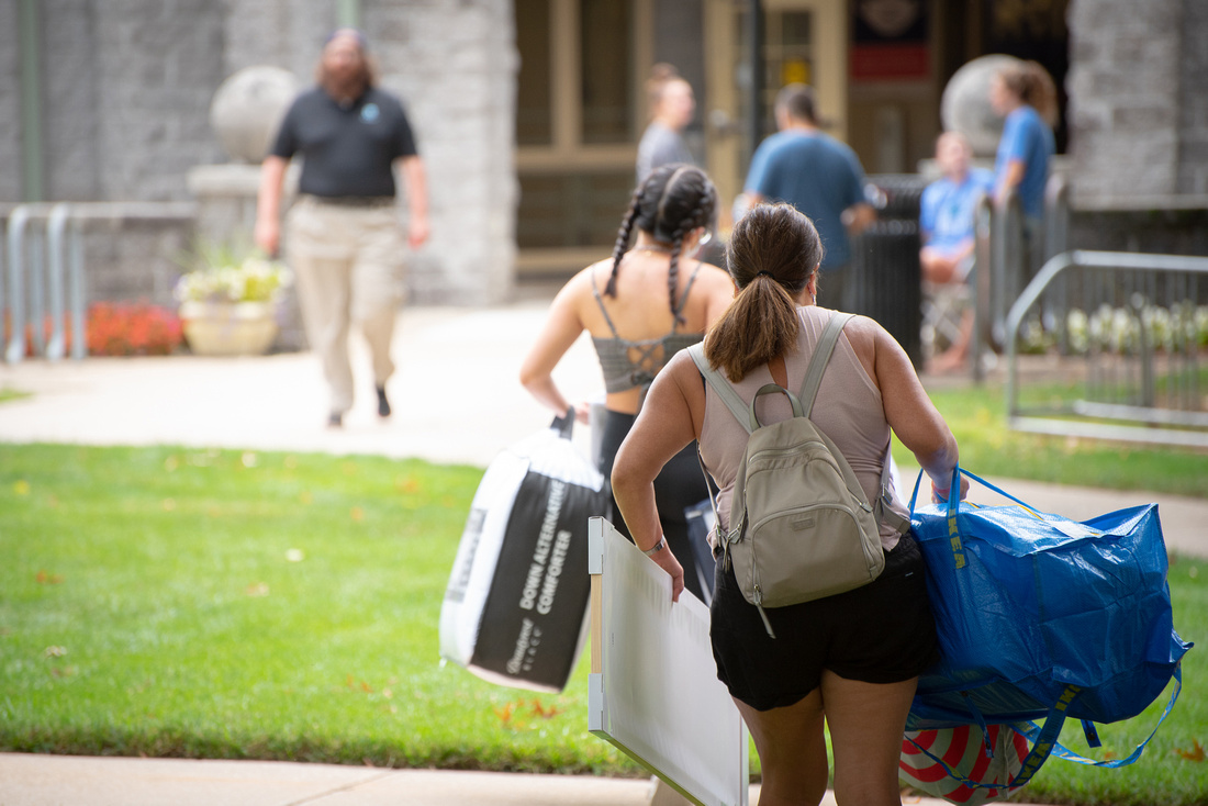 East Falls Move in 2021 Alyzeah Hedgepeth-0256